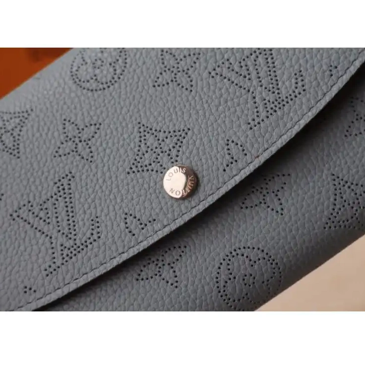 19B570225 LV Bags 0611